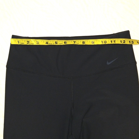 NIKE Dri-Fit workout Capris size S - Picture 4 of 4